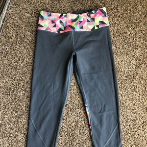 Victoria Secret VSX crop workout pants